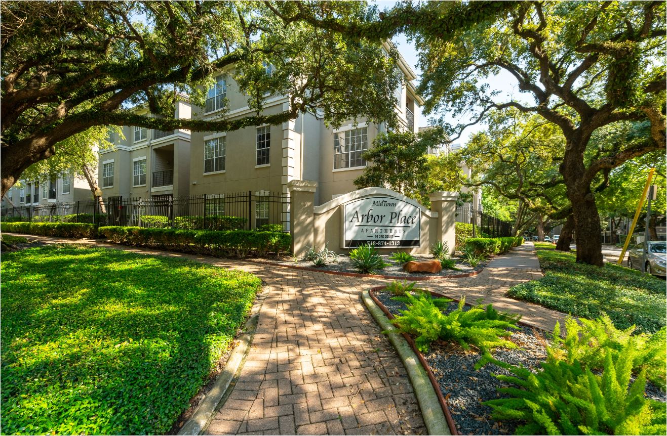 Midtown Arbor Place Apartments, 10 Oak Court, Houston, TX RentCafe